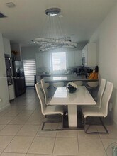 522 SW 19th Way in Fort Lauderdale, FL - Building Photo - Building Photo