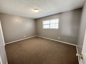 1901 W Jackson Ave in Lovington, NM - Building Photo - Building Photo