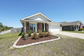 904 Merganser Way in Crestview, FL - Building Photo - Building Photo