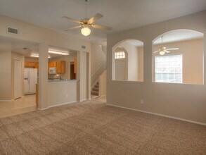 4033 Banbury Cir in Parrish, FL - Foto de edificio - Building Photo