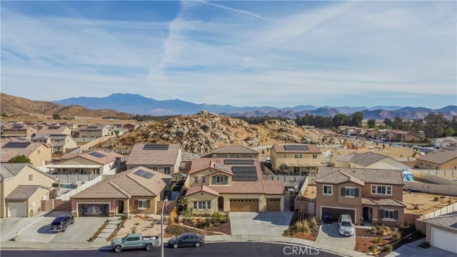 28444 Cosmos Dr in Winchester, CA - Building Photo - Building Photo