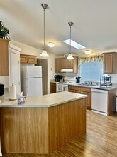 8482 Cedar Way in Blaine, WA - Building Photo - Building Photo