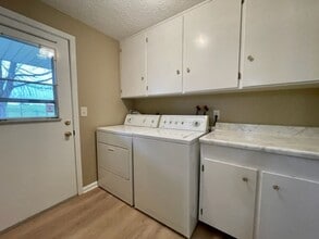 130-132-132 Elmridge Rd in Mansfield, OH - Building Photo - Building Photo