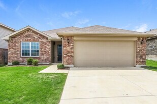 3136 Middleview Rd in Fort Worth, TX - Building Photo