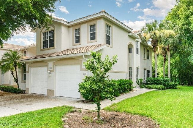 property at 9021 Las Maderas Dr