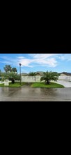 19905 SW 135th Ave in Miami, FL - Building Photo - Building Photo