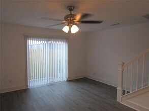 818 W Collins St in Denton, TX - Building Photo - Building Photo