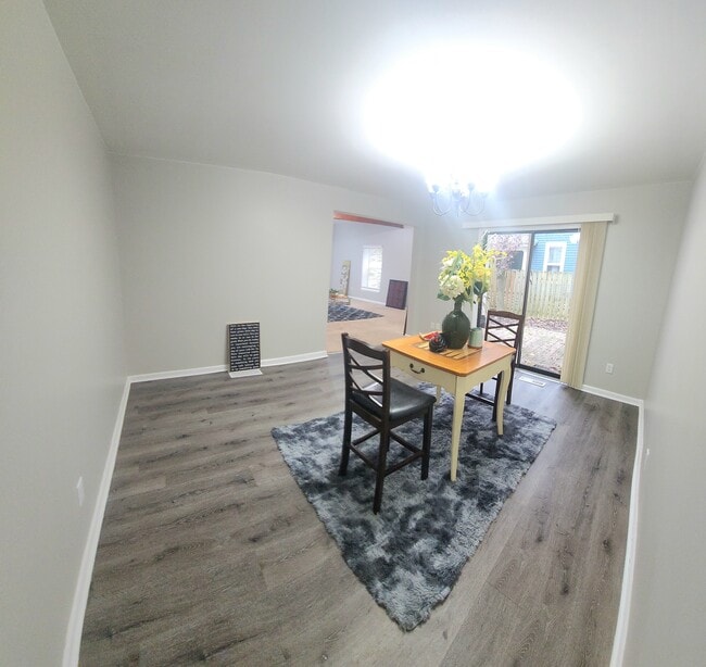 627 Michigan St in Lapeer, MI - Building Photo - Building Photo