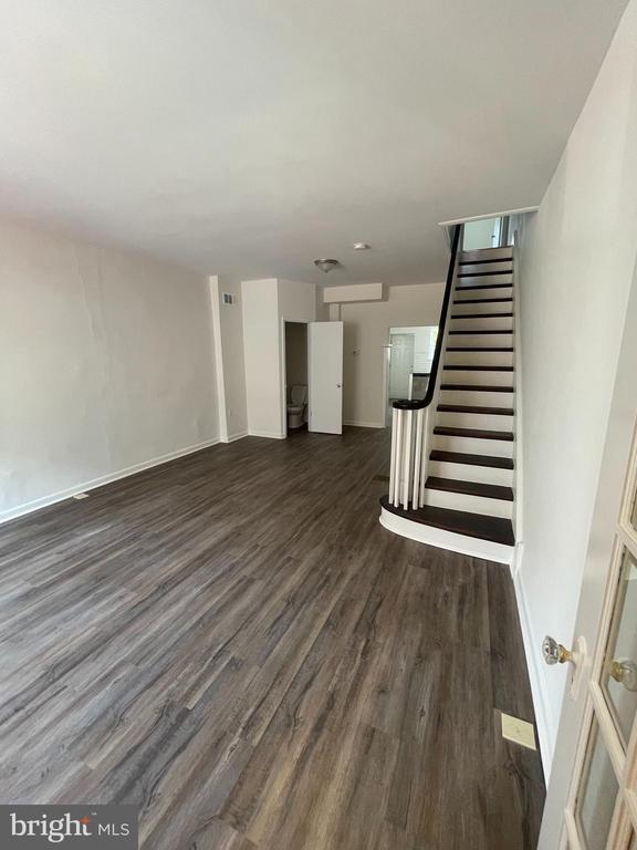 2217 S Chadwick St in Philadelphia, PA - Building Photo - Building Photo