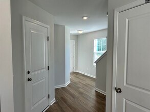 437 Pinaster Path in West Columbia, SC - Building Photo - Building Photo