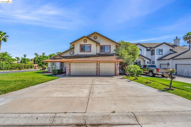 property at 5650 Edgeview Dr