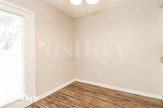 1715 Glenview Ln in Arlington, TX - Building Photo - Building Photo