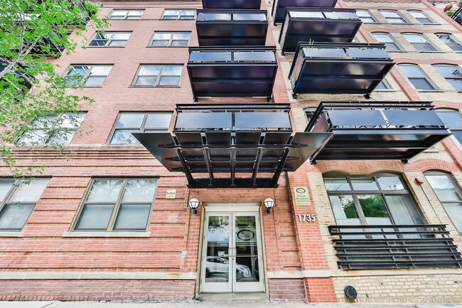 property at 1735 W Diversey Pkwy