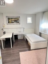 2518 Lake Shore Blvd W in Toronto, ON - Building Photo - Building Photo