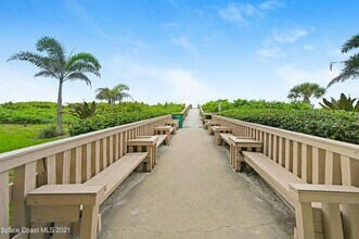 3150 N Atlantic Ave, Unit 770 in Cocoa Beach, FL - Foto de edificio - Building Photo