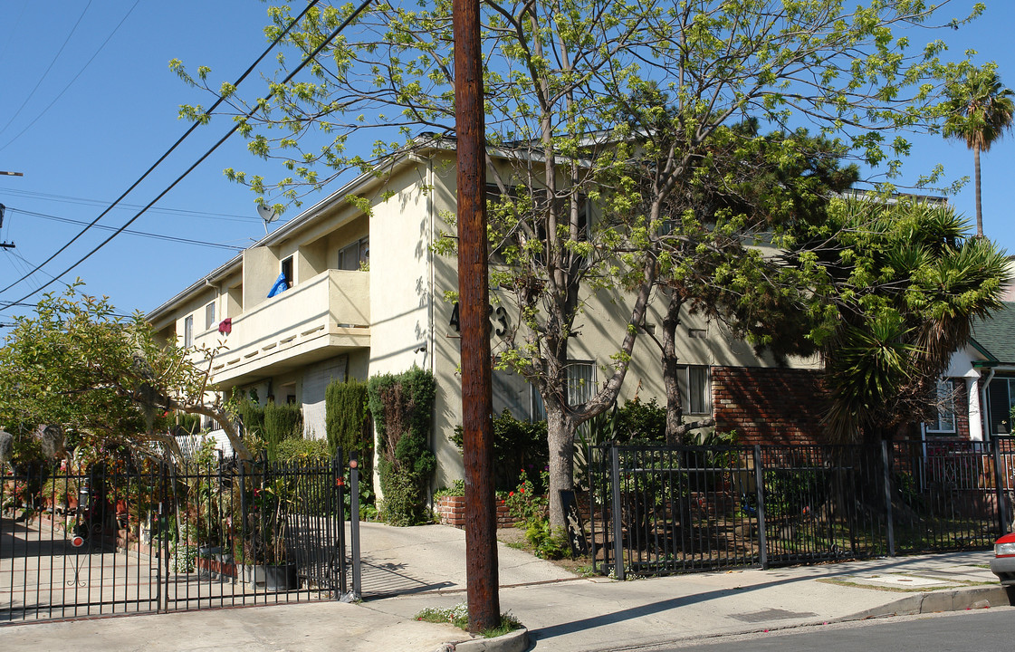 4536 Rosewood Ave in Los Angeles, CA - Building Photo