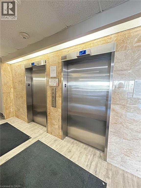 3227 King St E in Kitchener, ON - Building Photo - Building Photo