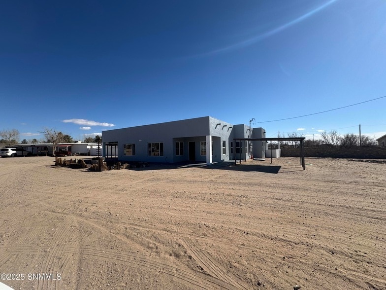 345 Hurt Drive St, Unit 1201B315 in Las Cruces, NM - Building Photo