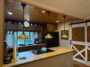 129 W Lakeshore Dr in Cherokee Village, AR - Building Photo - Building Photo