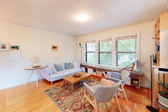 34 Ash St in Cambridge, MA - Building Photo - Building Photo