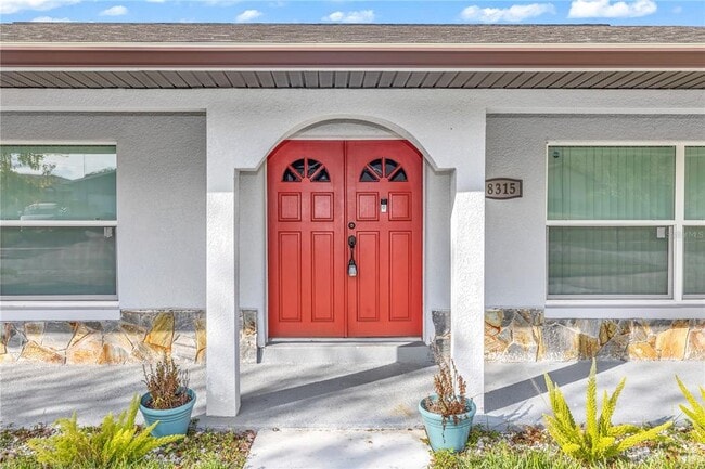 8315 Village Green Rd in Orlando, FL - Building Photo - Building Photo