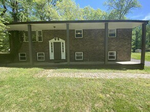 126 Morton Rd in Fredericksburg, VA - Building Photo - Building Photo