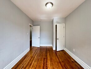 102 Vermont Ave, Unit 3 in Newark, NJ - Building Photo - Building Photo