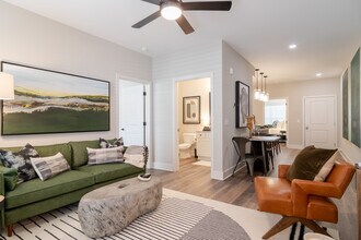 Treesort Luxury Living in Gainesville, GA - Building Photo - Building Photo