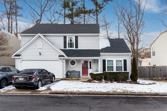 Courthouse Woods Condos in Virginia Beach, VA - Building Photo - Building Photo