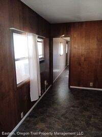 2504 Empire Dr photo'