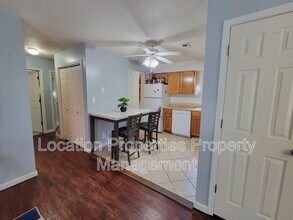 1307 E 25th Terrace in Lawrence, KS - Building Photo - Building Photo