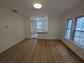 1522 W Ardmore Ave in Chicago, IL - Building Photo - Building Photo