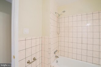 1128 E Passyunk Ave in Philadelphia, PA - Building Photo - Building Photo