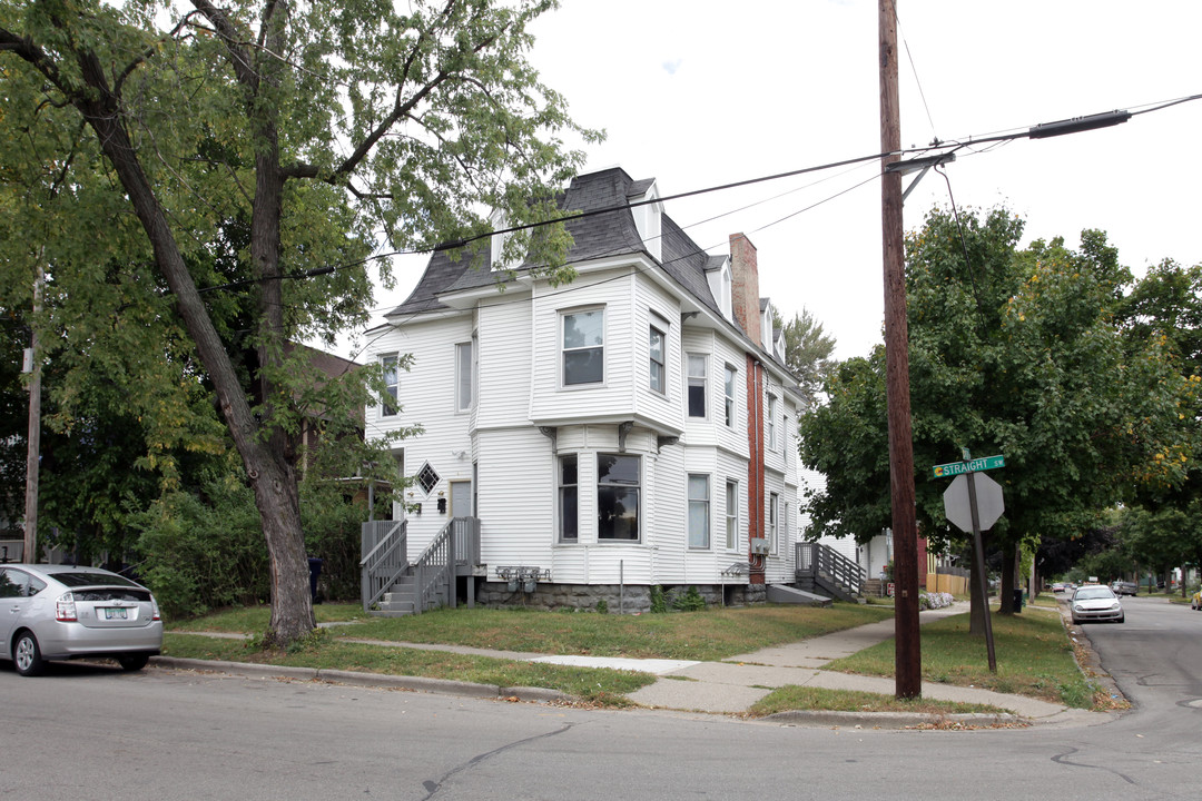 50 Watson St in Grand Rapids, MI - Foto de edificio