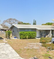 134 NW 13th Ave in Delray Beach, FL - Building Photo