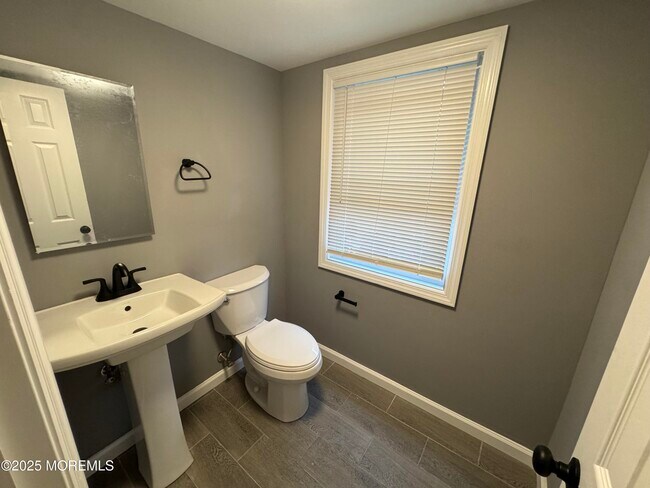 315 Lorillard Ave in Union Beach, NJ - Building Photo - Building Photo