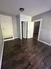 339 Northfield Rd in Bedford, OH - Building Photo - Building Photo