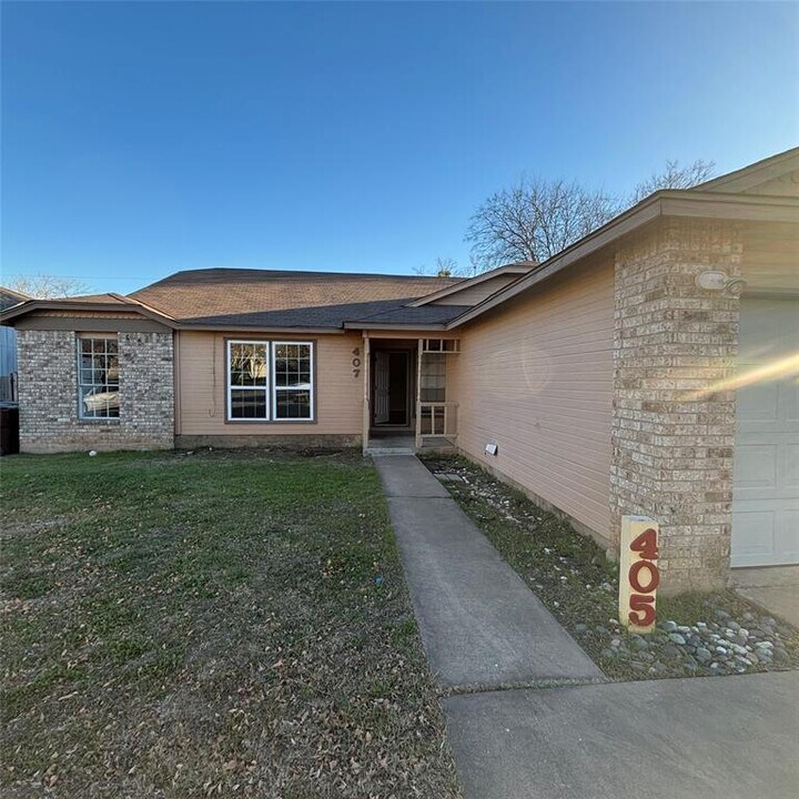 405 Burlwood Ct in Round Rock, TX - Building Photo