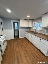 126 Main St in Plymouth, CT - Building Photo - Building Photo