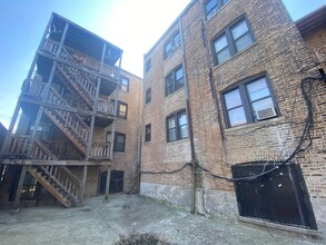 8156-8158 S Laflin St in Chicago, IL - Building Photo - Building Photo