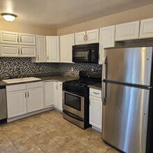 2355 Briardale Ct in Ypsilanti, MI - Building Photo - Building Photo