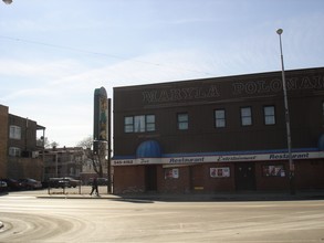 3196 N Milwaukee Ave in Chicago, IL - Building Photo - Building Photo