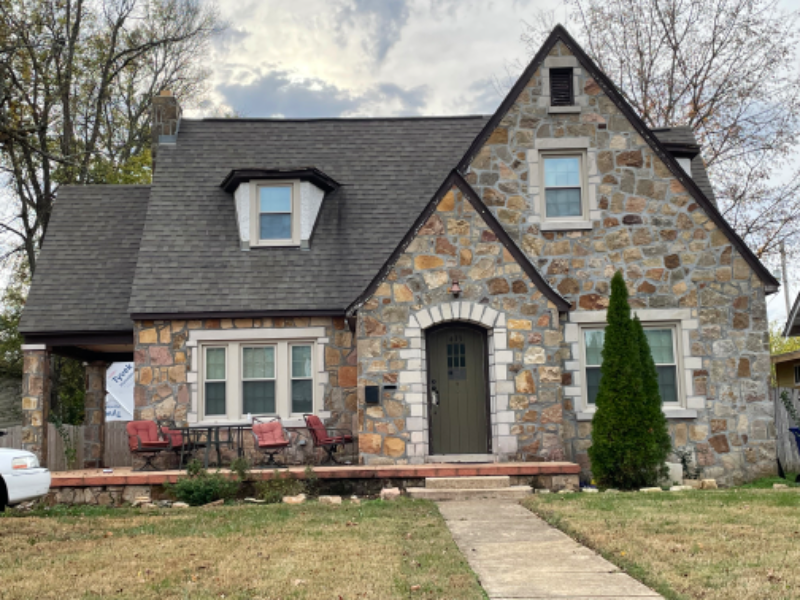 433 N Cypress St in Florence, AL - Building Photo