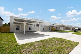 14 Larkspur Ave in McAllen, TX - Building Photo