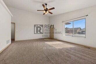 21 Arrowsmith Dr in Pueblo, CO - Building Photo - Building Photo