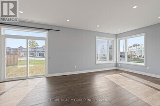 300 Edgevalley Rd in London, ON - Building Photo - Building Photo