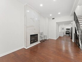 2443 Nicholas St in Philadelphia, PA - Building Photo