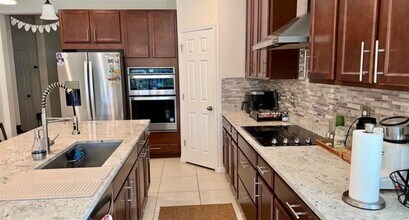 1806 Blissful Dr in Kissimmee, FL - Building Photo - Building Photo