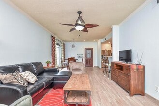 800 Country Pl Dr in Houston, TX - Building Photo - Building Photo