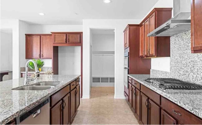 property at 4790 Preston St